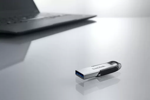 Clé USB 3.0 SanDisk Ultra Flair 128 Go (SDCZ73-128G-G46)